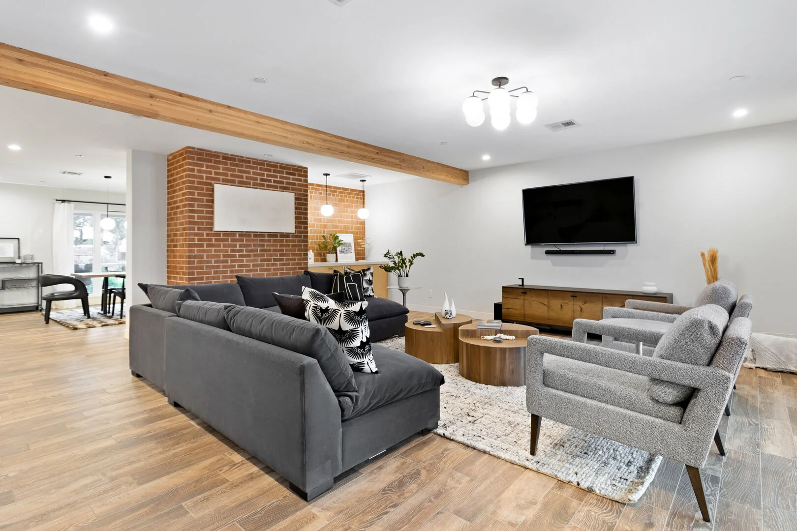 Acacia House - Image 4